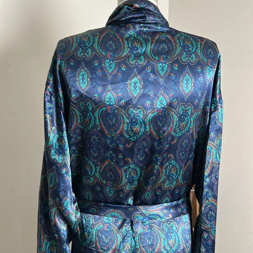 VTG Number 1 London Unisex Satin Elegant Blue Paisley Robe Large X- Large belted - Picture 8 of 14